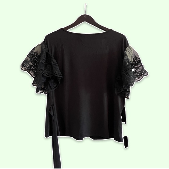 Romantic Ribbed and Ruffled Top - Picture 3 of 9